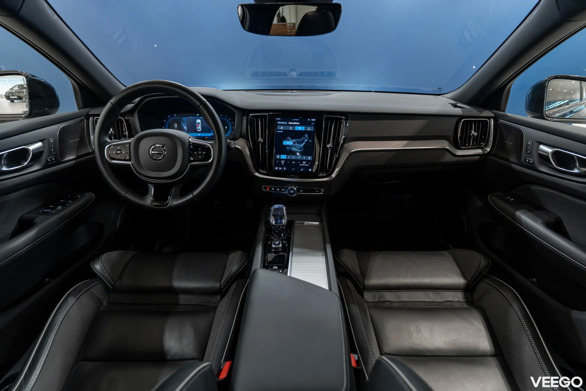 Volvo V60 2.0 B4 Mild-Hybrid Plus Dark 2 145kW
