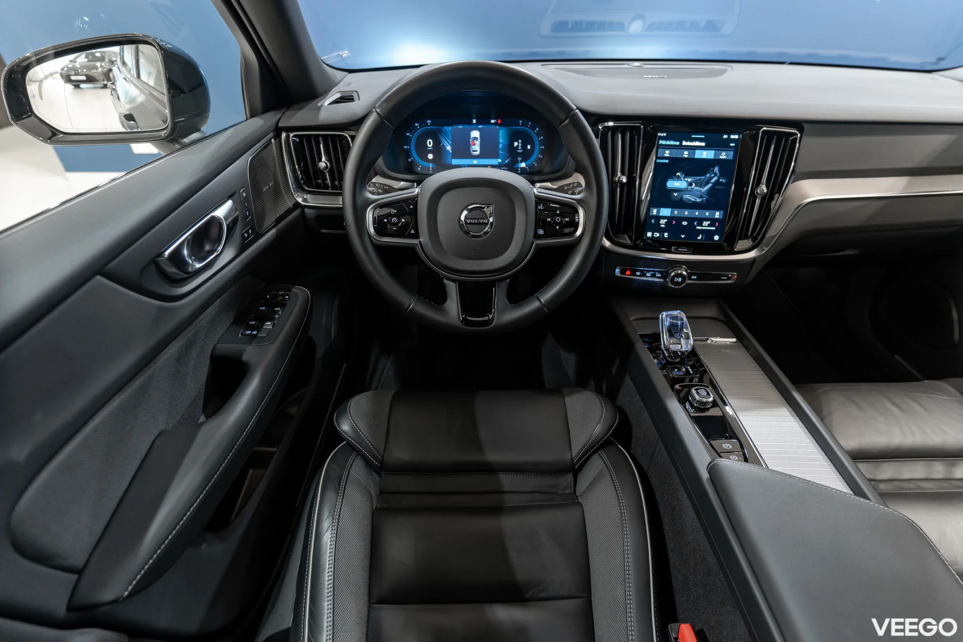 Volvo V60 2.0 B4 Mild-Hybrid Plus Dark 2 145kW