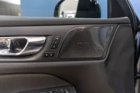 Volvo V60 2.0 B4 Mild-Hybrid Plus Dark 2 145kW thumbnail