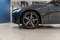 Volvo V60 2.0 B4 Mild-Hybrid Plus Dark 2 145kW thumbnail