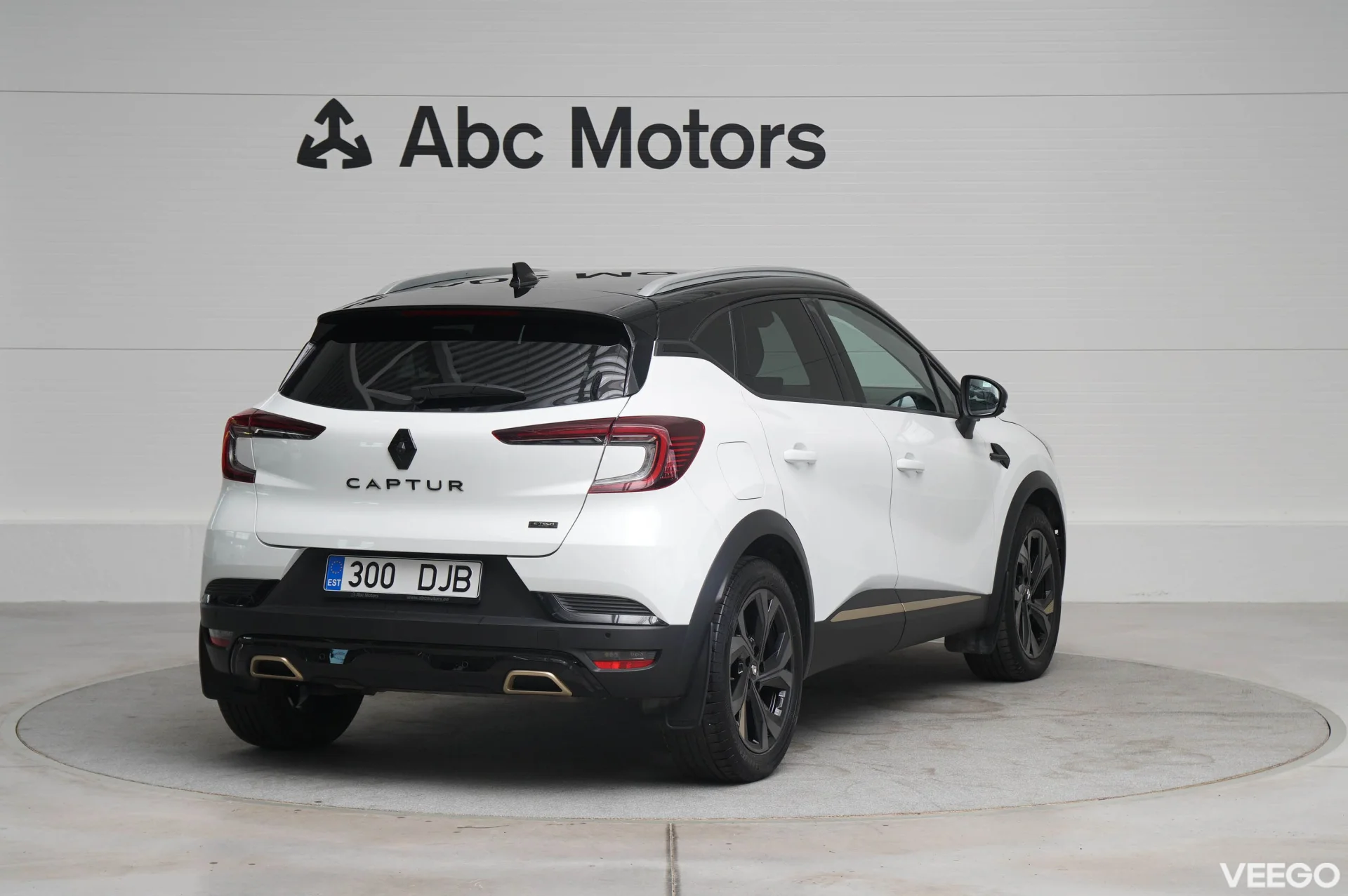 Renault Captur engineered full hybrid 1.6 69kW