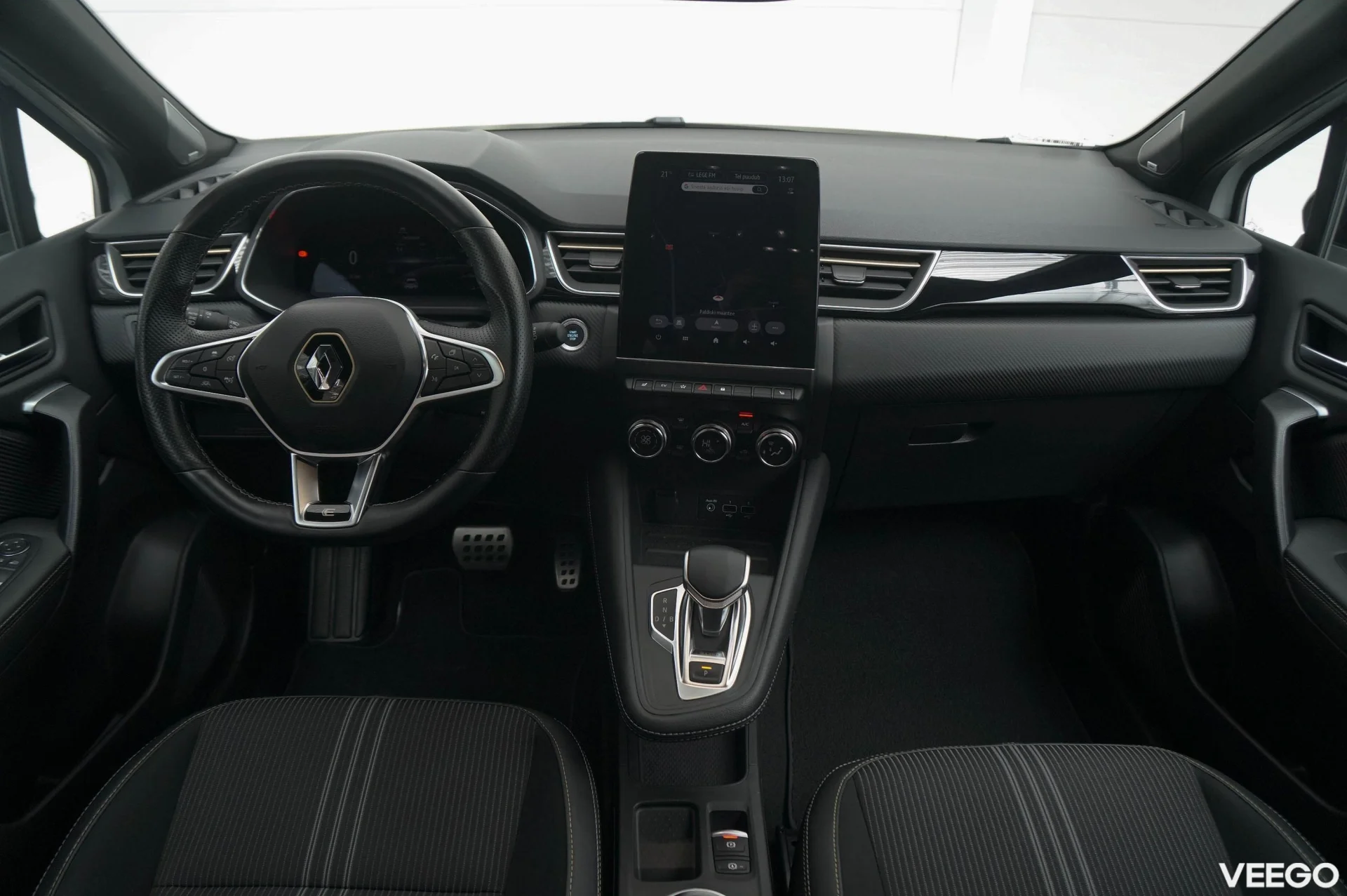 Renault Captur engineered full hybrid 1.6 69kW
