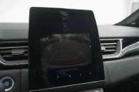 Renault Captur engineered full hybrid 1.6 69kW thumbnail