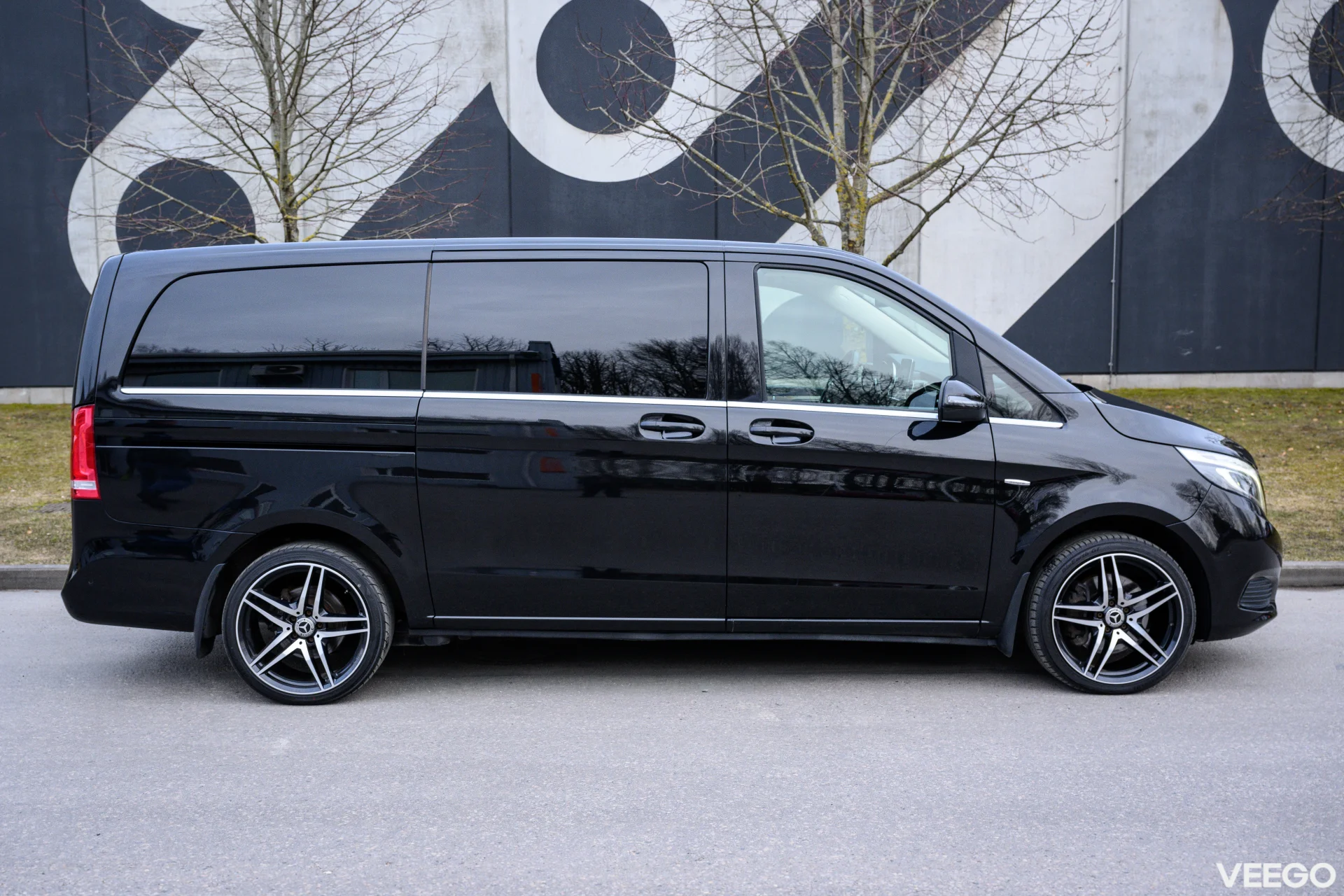 Mercedes-Benz V250 V250d 2.1 140kW