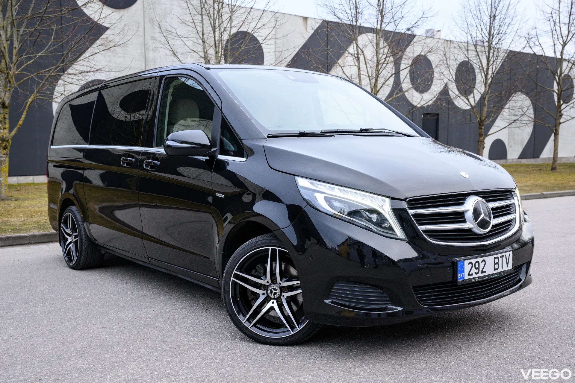 Mercedes-Benz V250 V250d 2.1 140kW