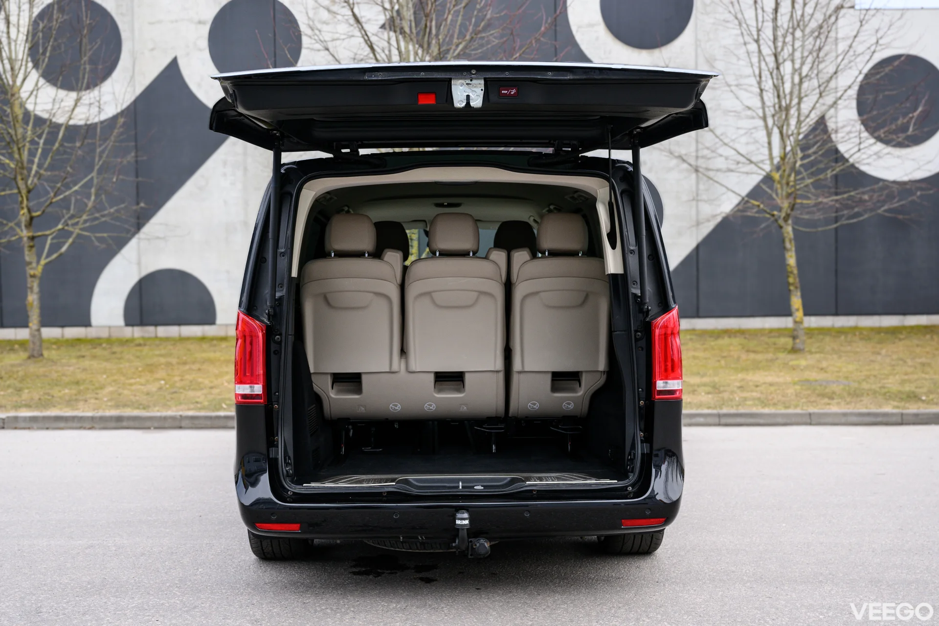 Mercedes-Benz V250 V250d 2.1 140kW