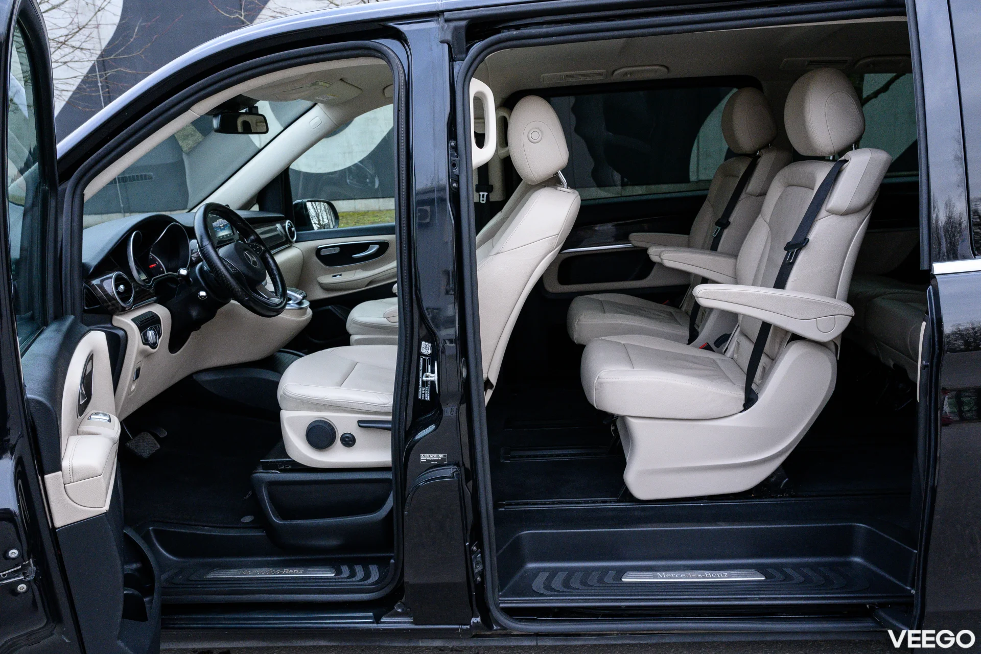 Mercedes-Benz V250 V250d 2.1 140kW