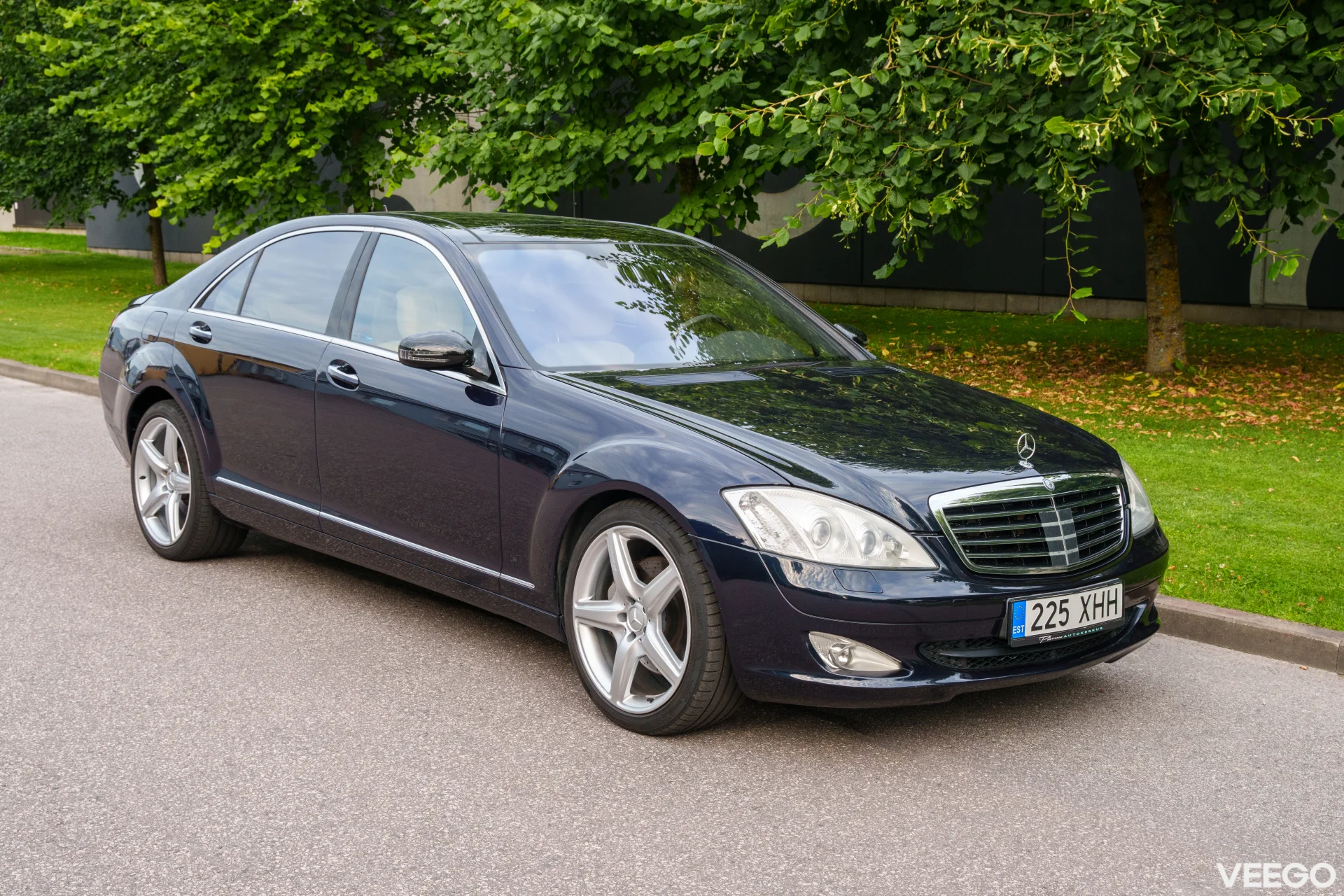 Mercedes-Benz S500 Long Designo 4-Matic 5.5 285kW