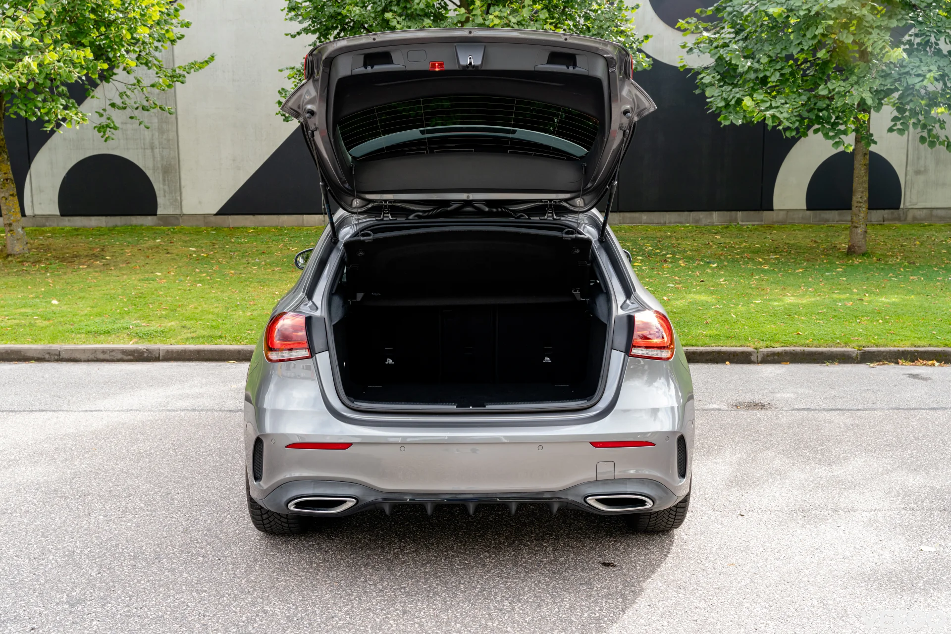 Mercedes-Benz A180 1.3 100kW