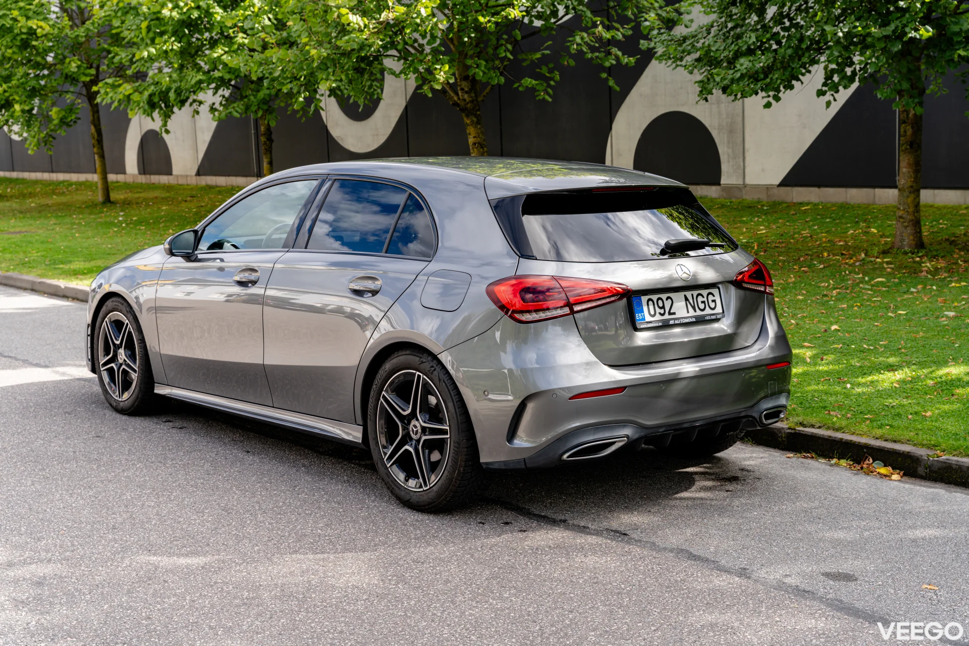 Mercedes-Benz A180 1.3 100kW