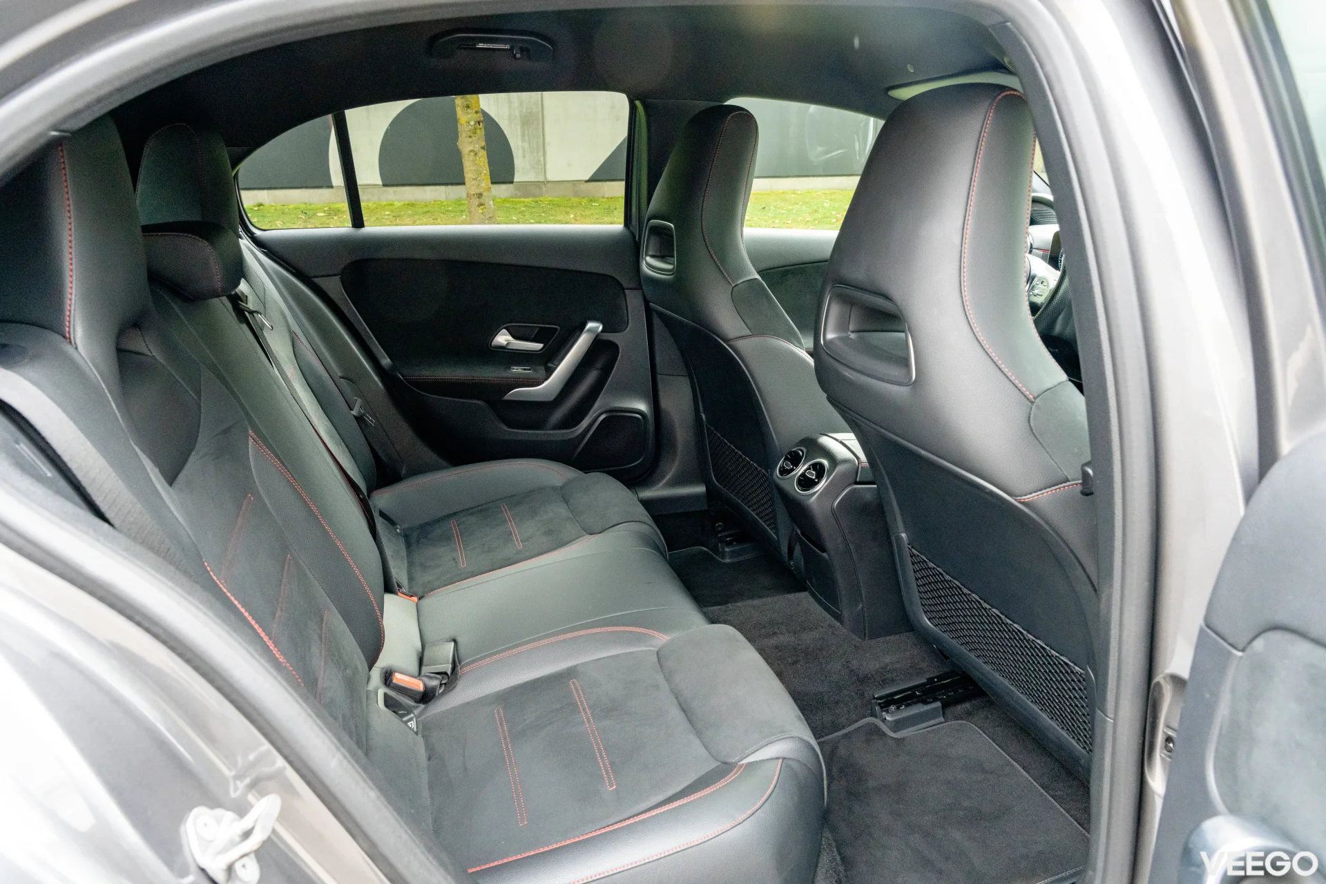 Mercedes-Benz A180 1.3 100kW