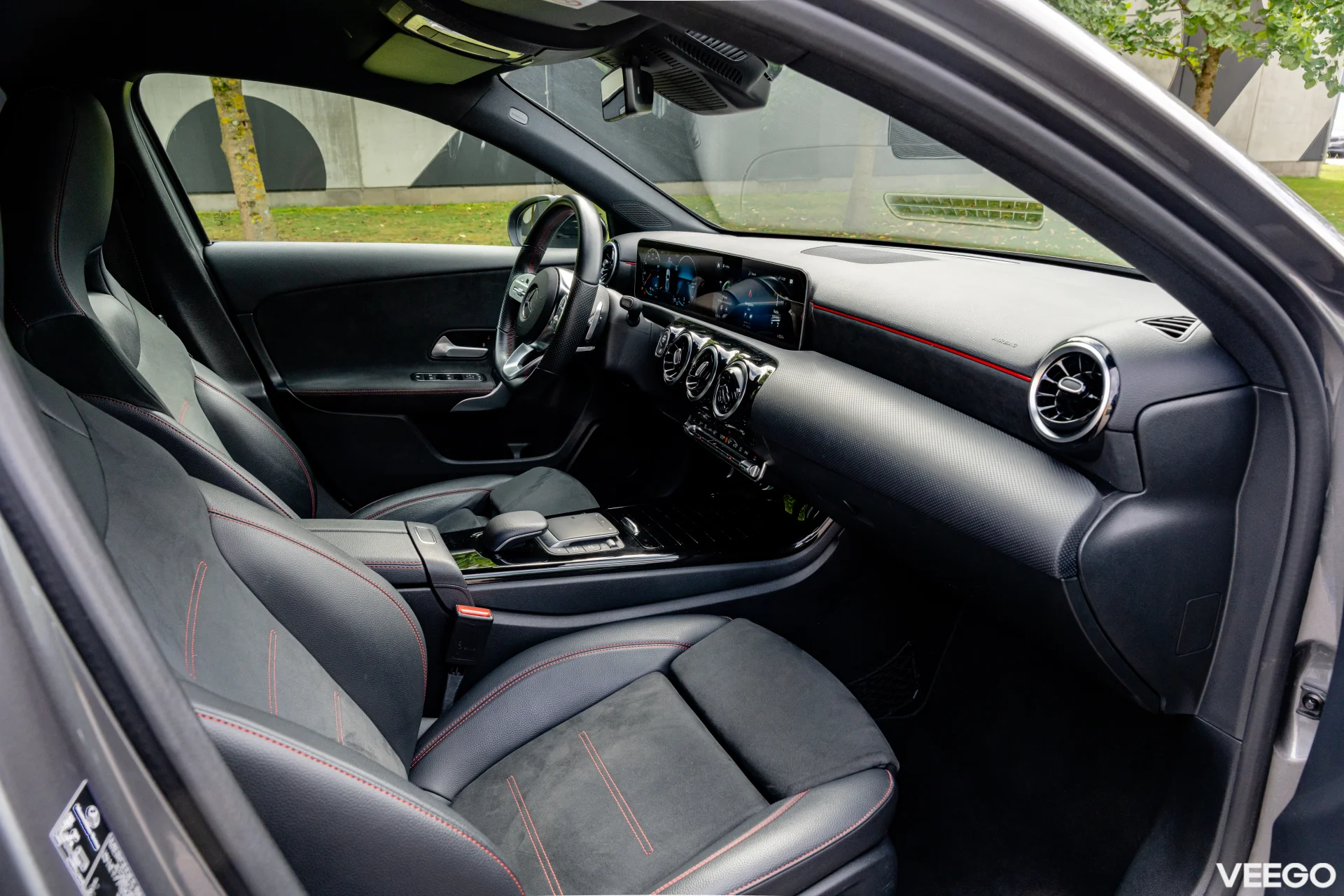 Mercedes-Benz A180 1.3 100kW