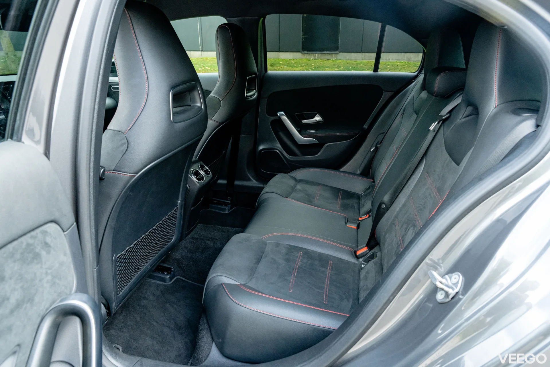 Mercedes-Benz A180 1.3 100kW