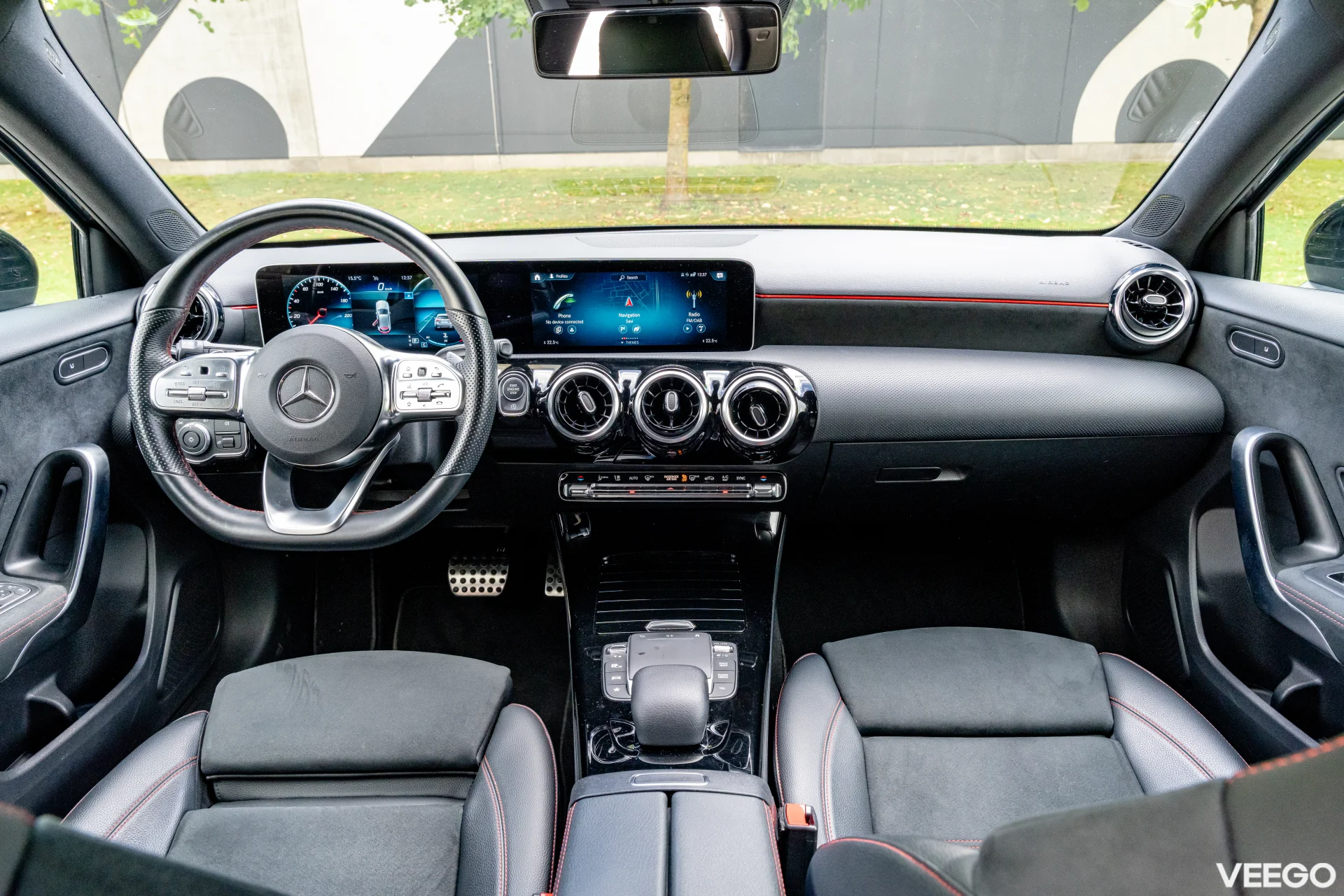 Mercedes-Benz A180 1.3 100kW