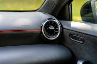 Mercedes-Benz A180 1.3 100kW thumbnail