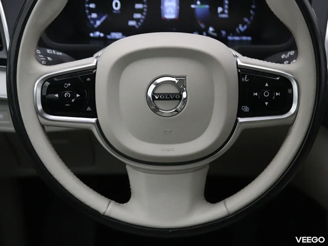 Volvo XC90 2 299kW
