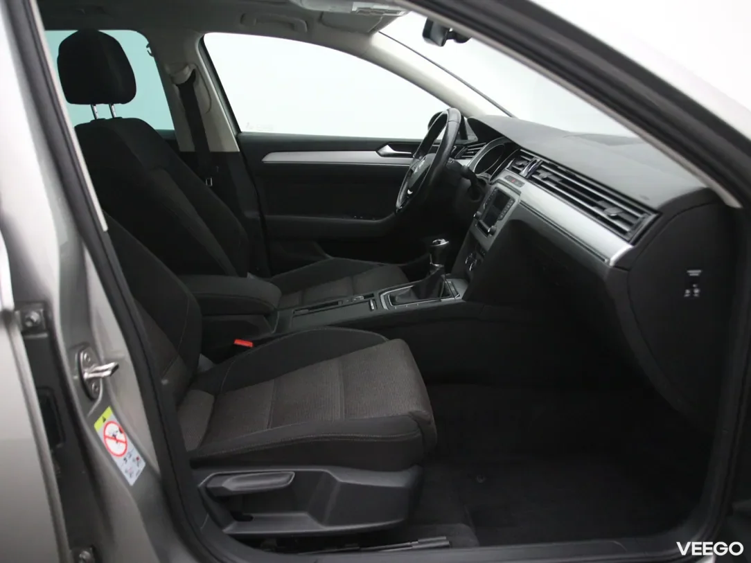 Volkswagen Passat 1.6 88kW