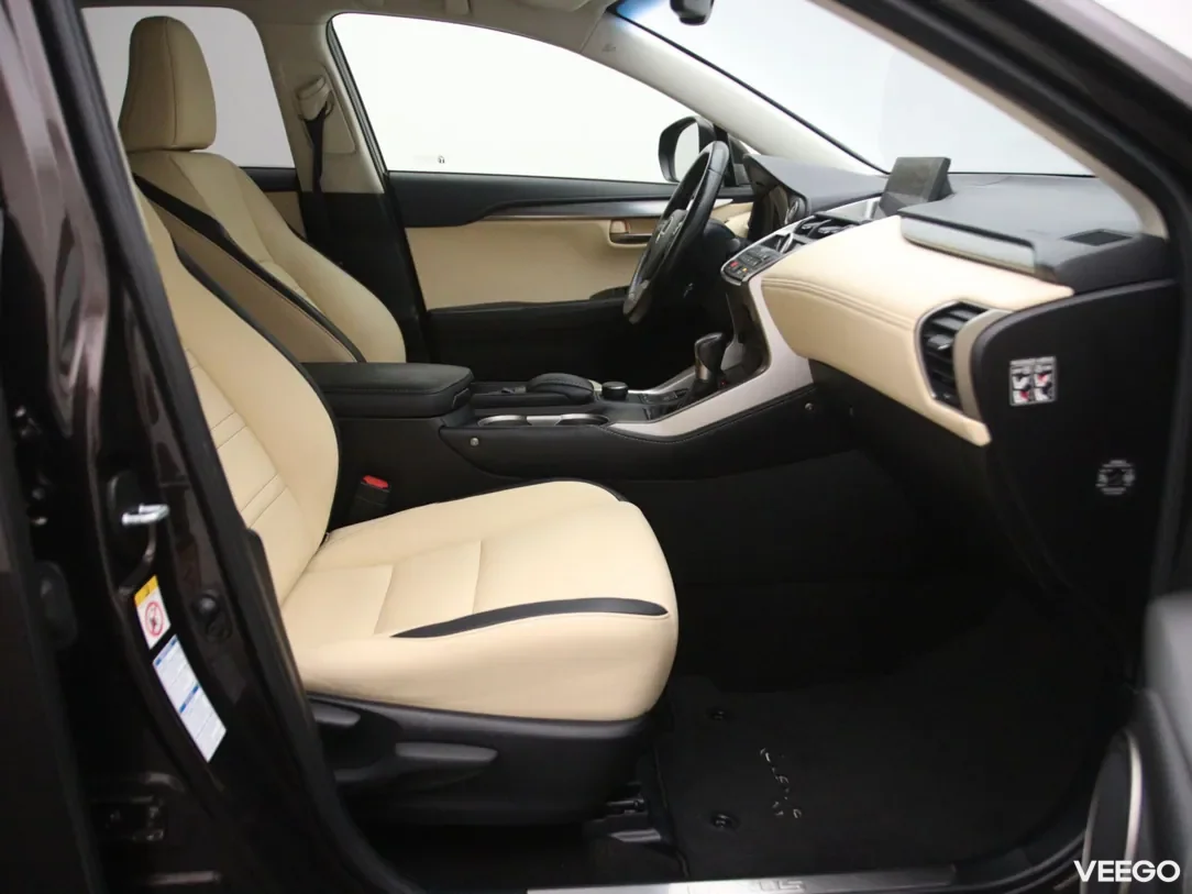 Lexus NX 2.5 145kW