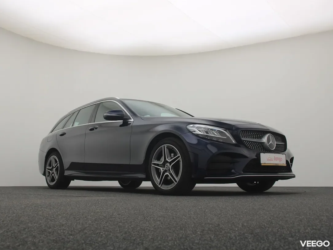 Mercedes-Benz C220 2 143kW