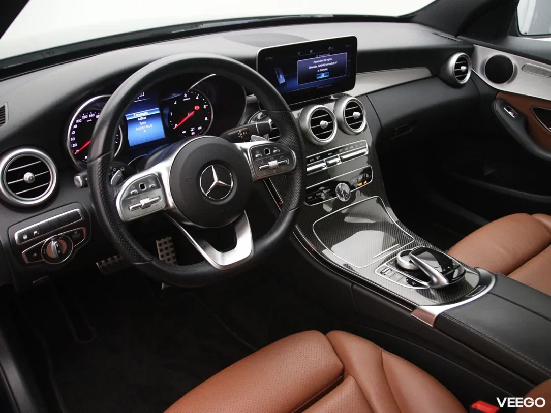 Mercedes-Benz C220 2 143kW