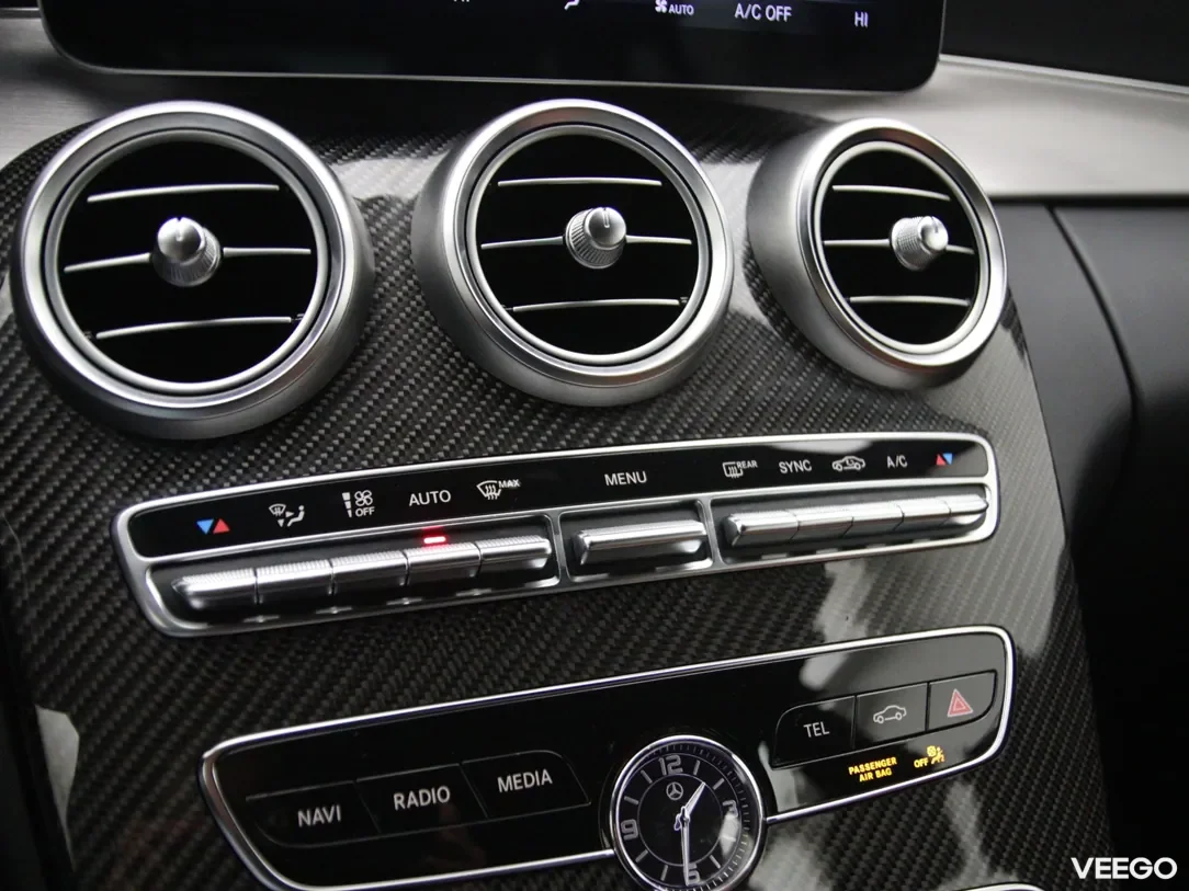 Mercedes-Benz C220 2 143kW