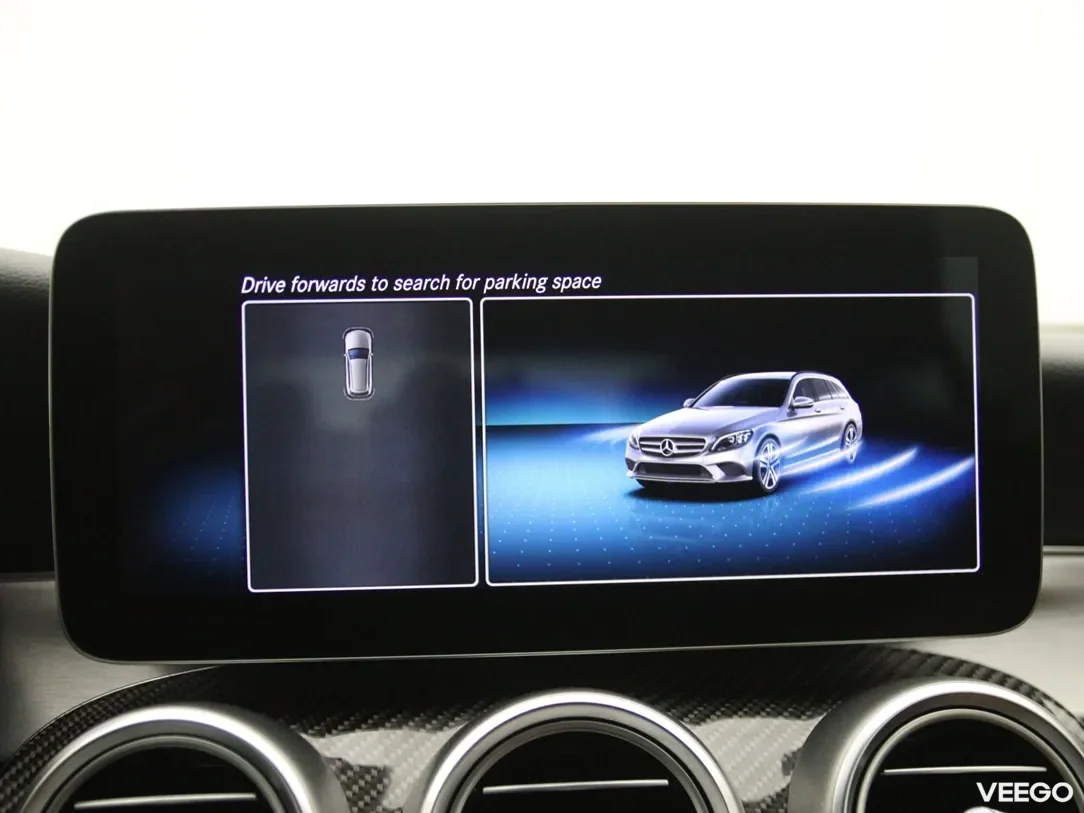 Mercedes-Benz C220 2 143kW
