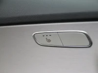 Mercedes-Benz C220 2 143kW thumbnail