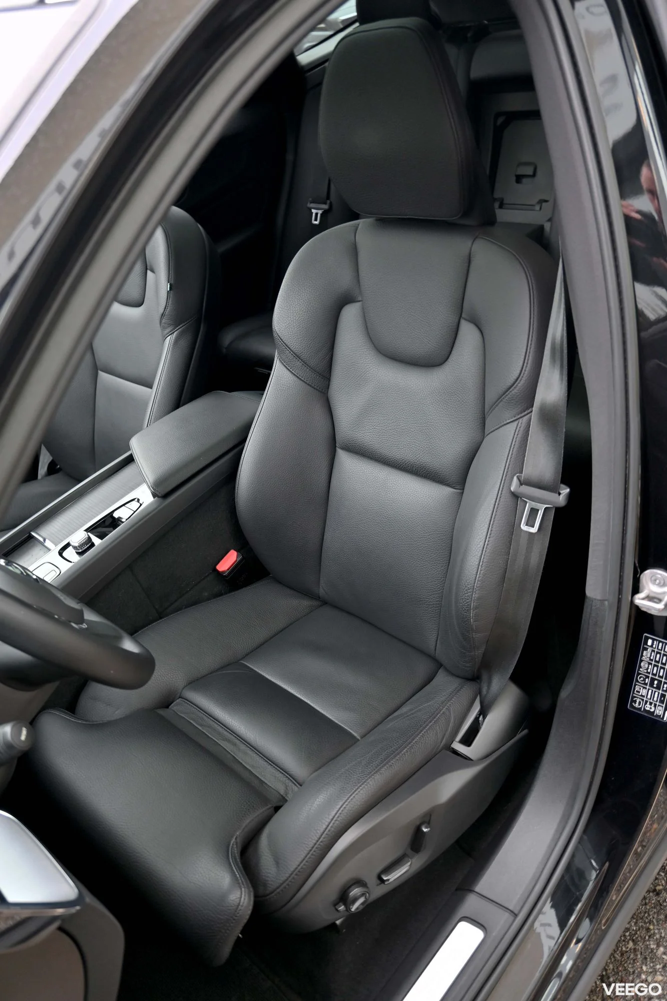 Volvo XC60 AWD BRIGHT PLUS INTELLI SAFE MY22 2 293kW