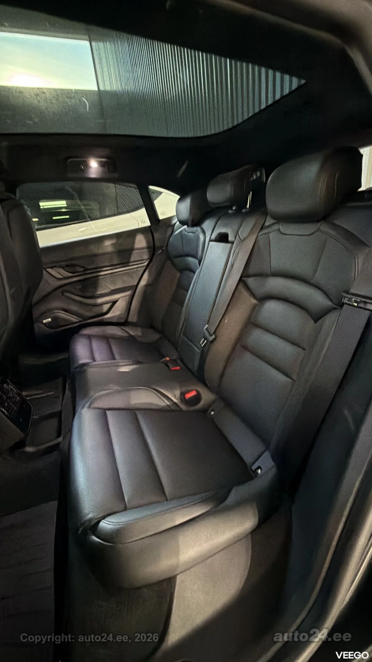 Porsche Taycan Cross 4 Cross 350kW