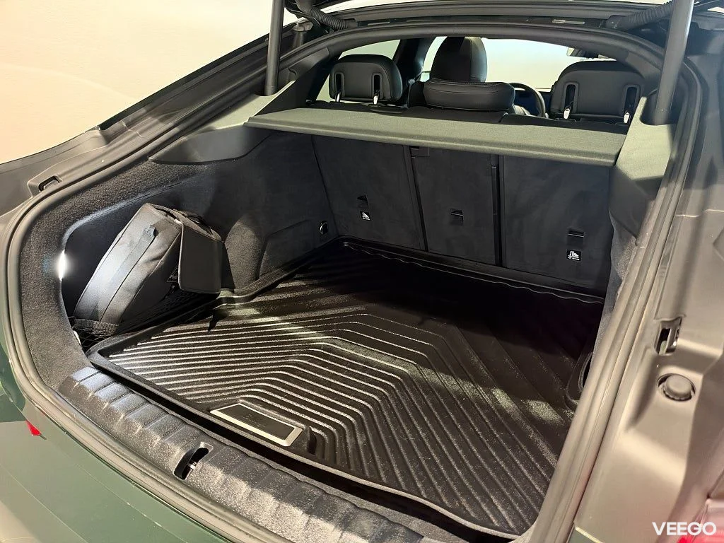 BMW i4 eDrive40 M Sport Glastaklucka Adpt Farth Drag H/K 19" 0kW