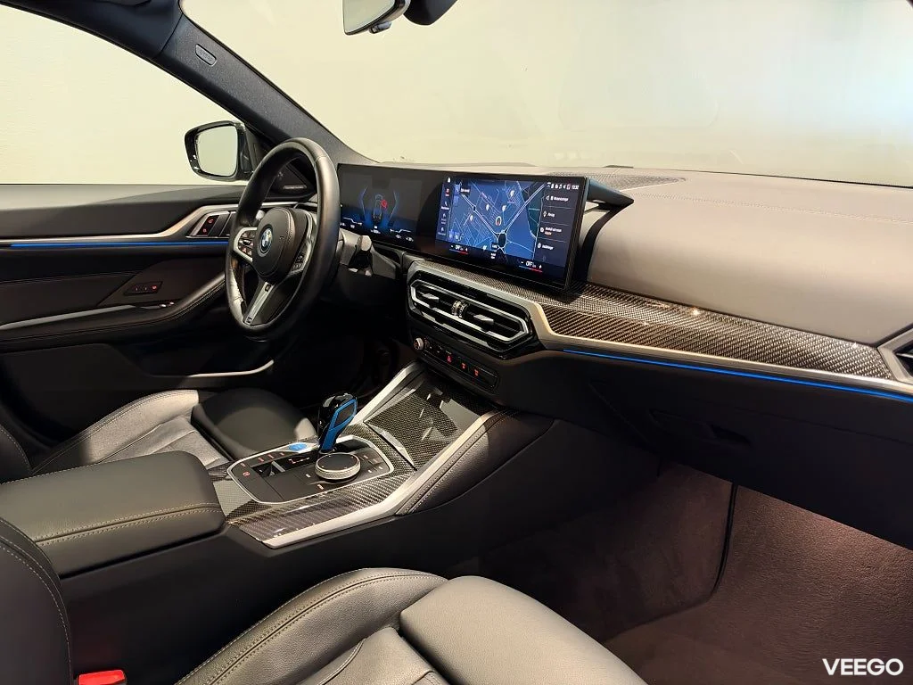 BMW i4 eDrive40 M Sport Glastaklucka Adpt Farth Drag H/K 19" 0kW