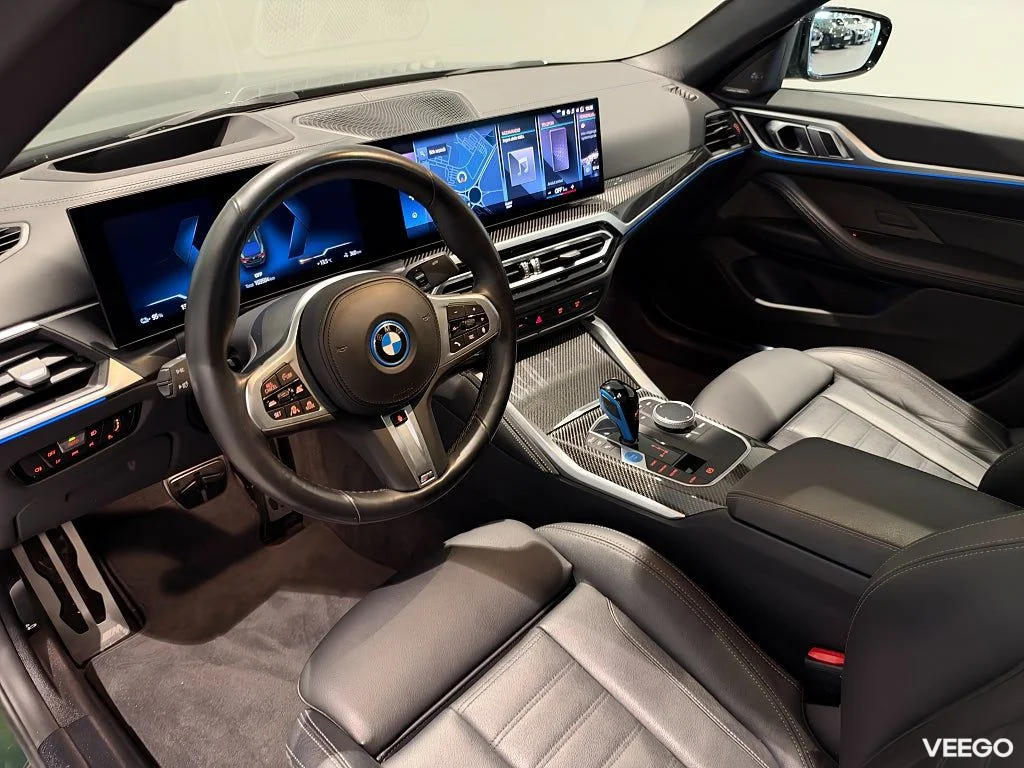 BMW i4 eDrive40 M Sport Glastaklucka Adpt Farth Drag H/K 19" 0kW