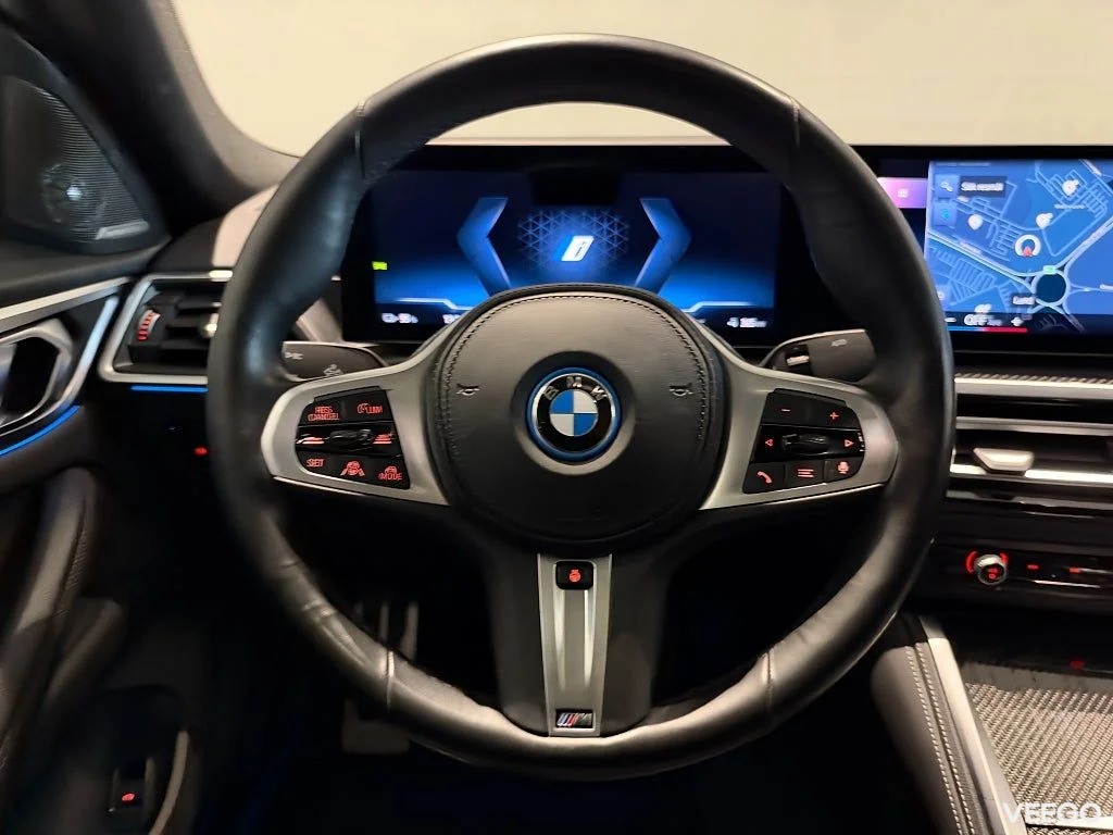 BMW i4 eDrive40 M Sport Glastaklucka Adpt Farth Drag H/K 19" 0kW