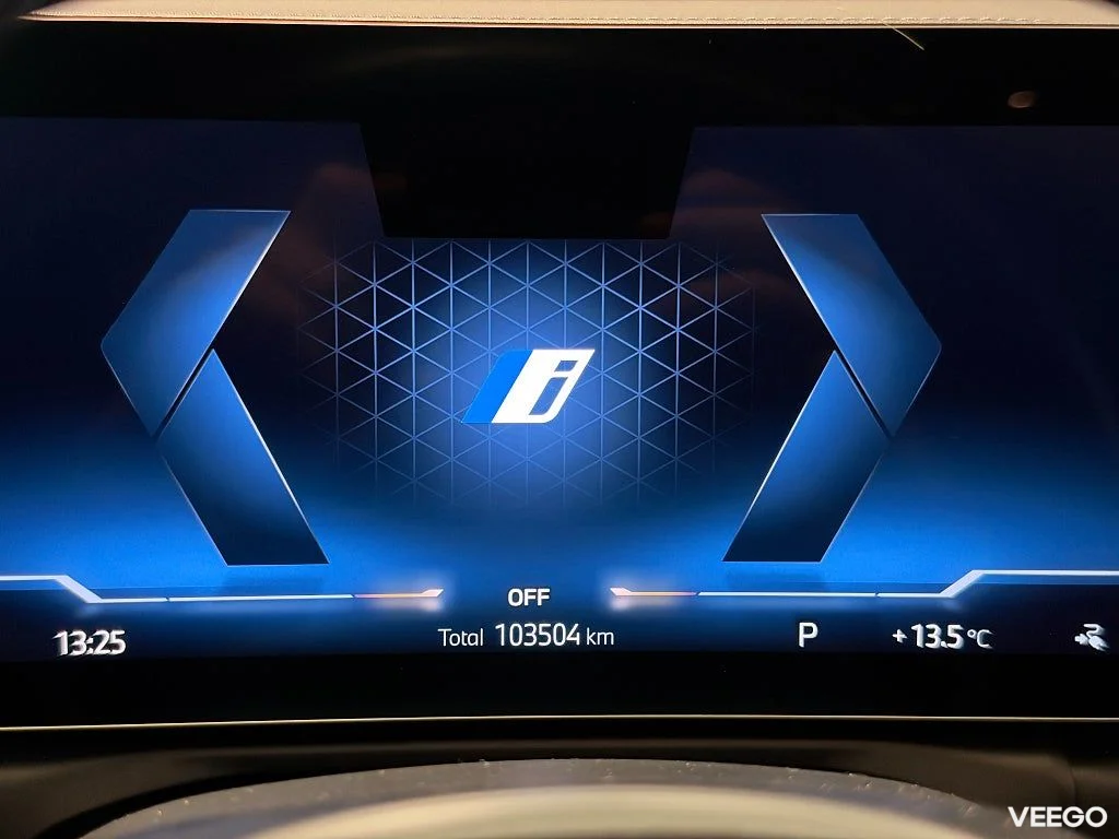 BMW i4 eDrive40 M Sport Glastaklucka Adpt Farth Drag H/K 19" 0kW