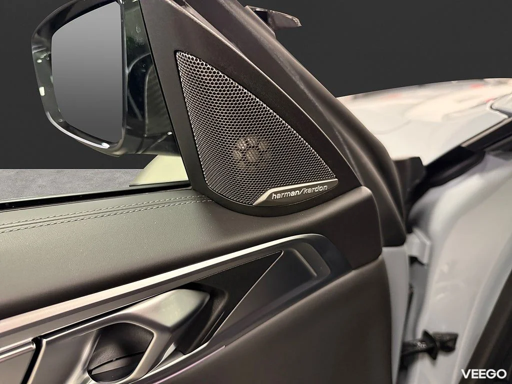 BMW M4 CS 550HK /Keramiska /434mil /Sv-Såld 405kW