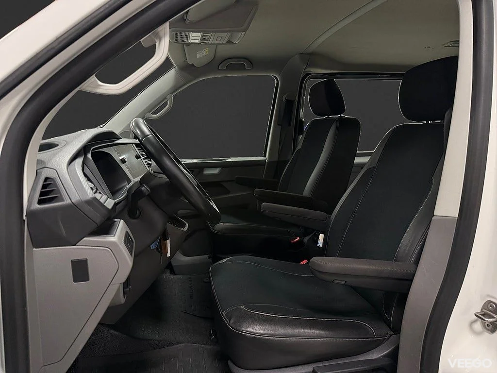 Volkswagen Transporter Kombi 2.0 TDI 4M DSG 150HK L2 5-Sits 110kW