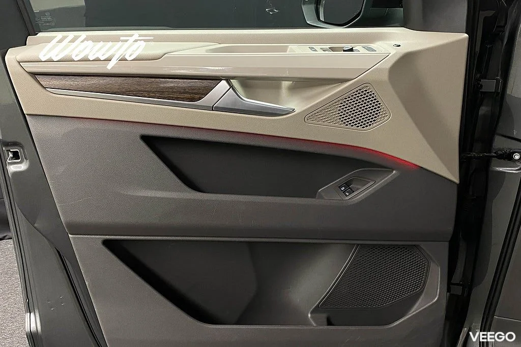 Volkswagen Multivan eHybrid DSG 218HK / Style / Lång / Moms 160kW