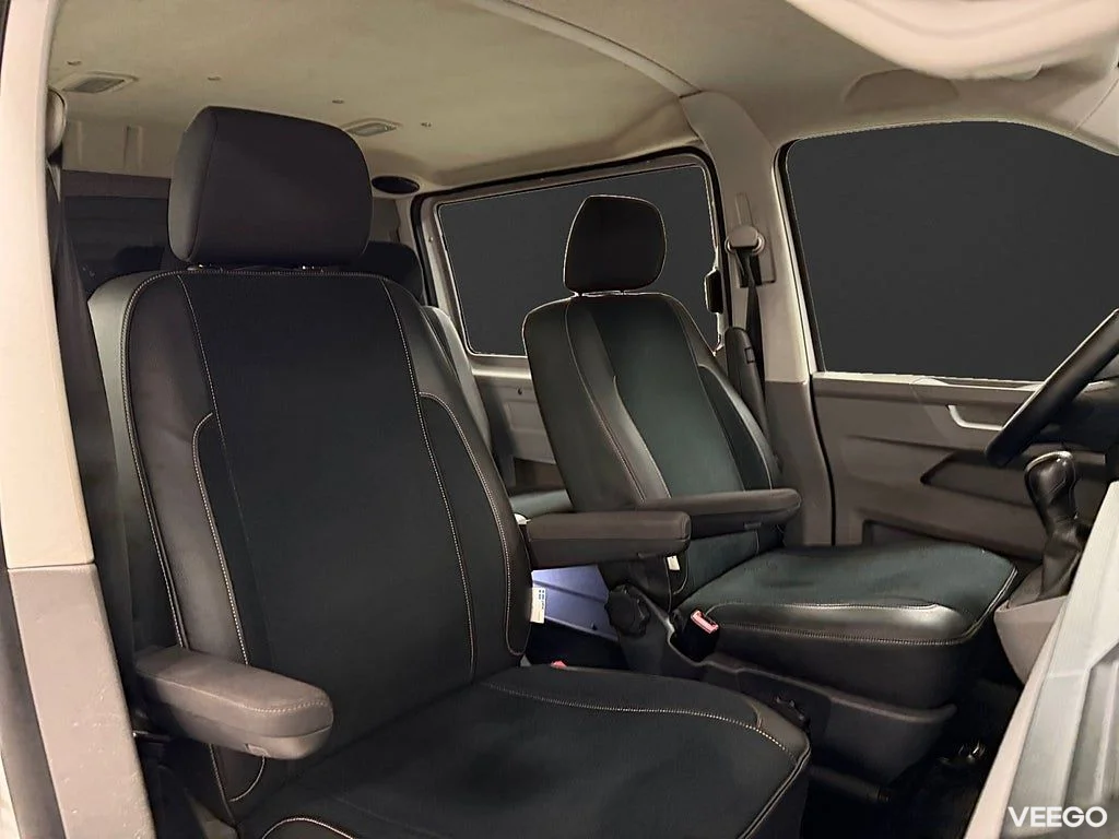 Volkswagen Transporter Kombi 2.0 TDI 4M DSG 150HK L2 5-Sits 110kW
