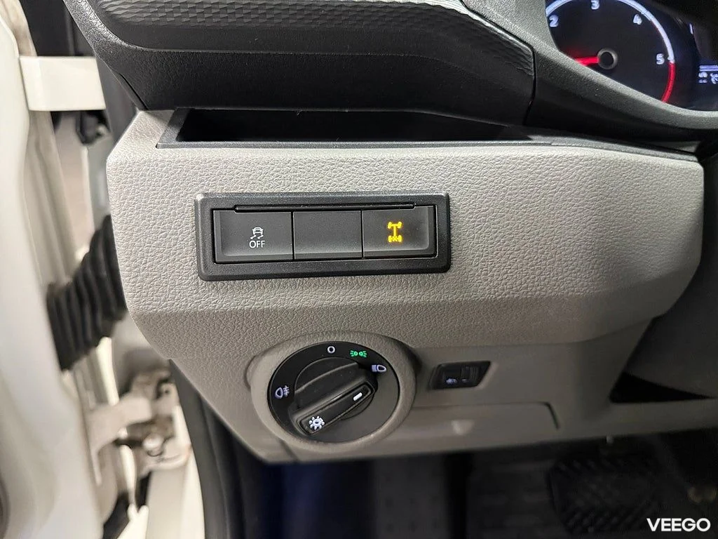 Volkswagen Transporter Kombi 2.0 TDI 4M DSG 150HK L2 5-Sits 110kW