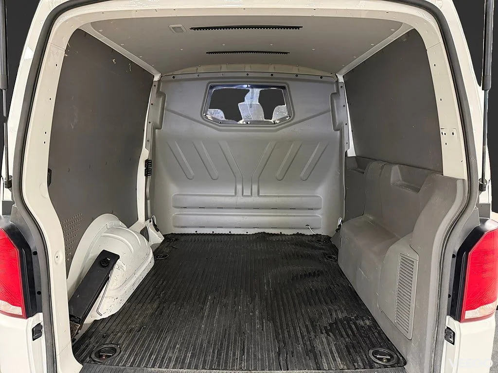 Volkswagen Transporter Kombi 2.0 TDI 4M DSG 150HK L2 5-Sits 110kW