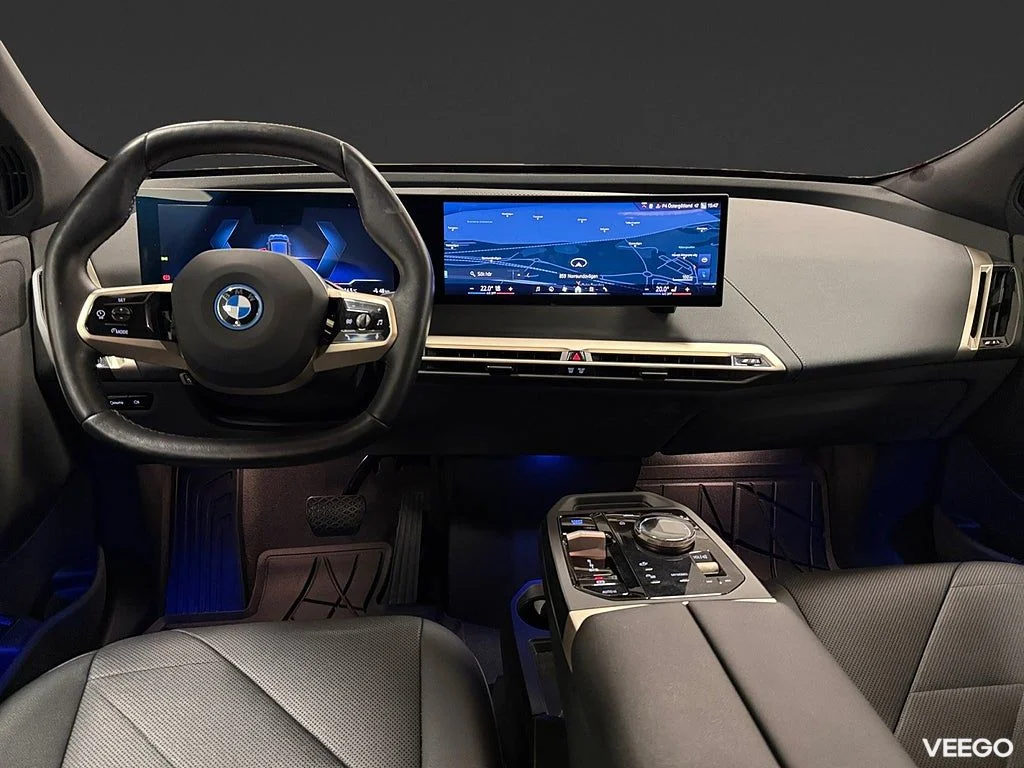 BMW iX xDrive40 326HK /B-Kamera /Moms 240kW