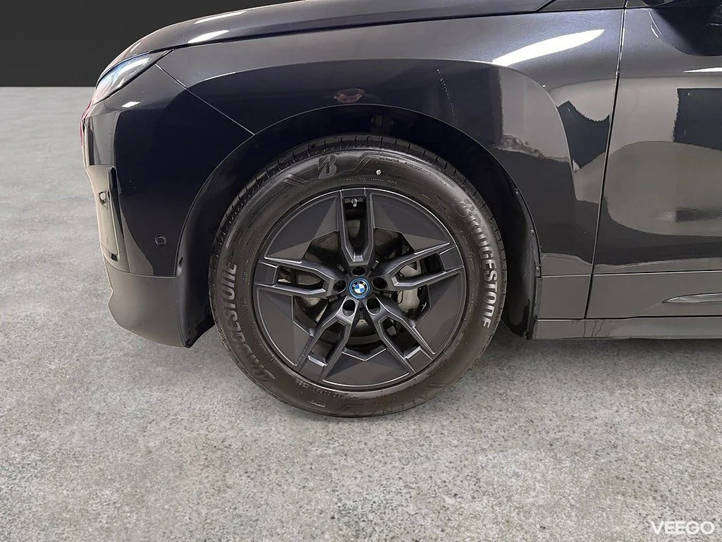 BMW iX xDrive40 326HK /B-Kamera /Moms 240kW