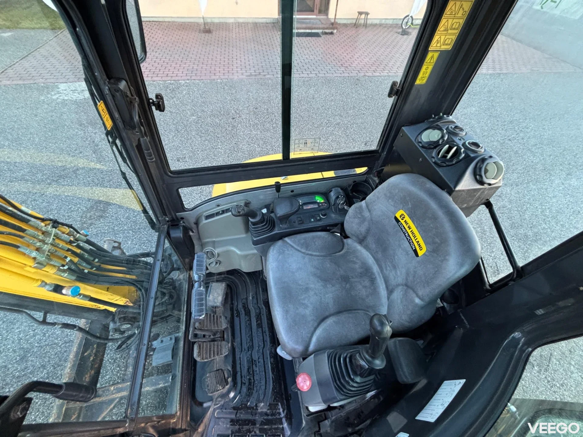 New Holland E37C + Quick Coupler + 2 BUCKETS + 1527h 18kW