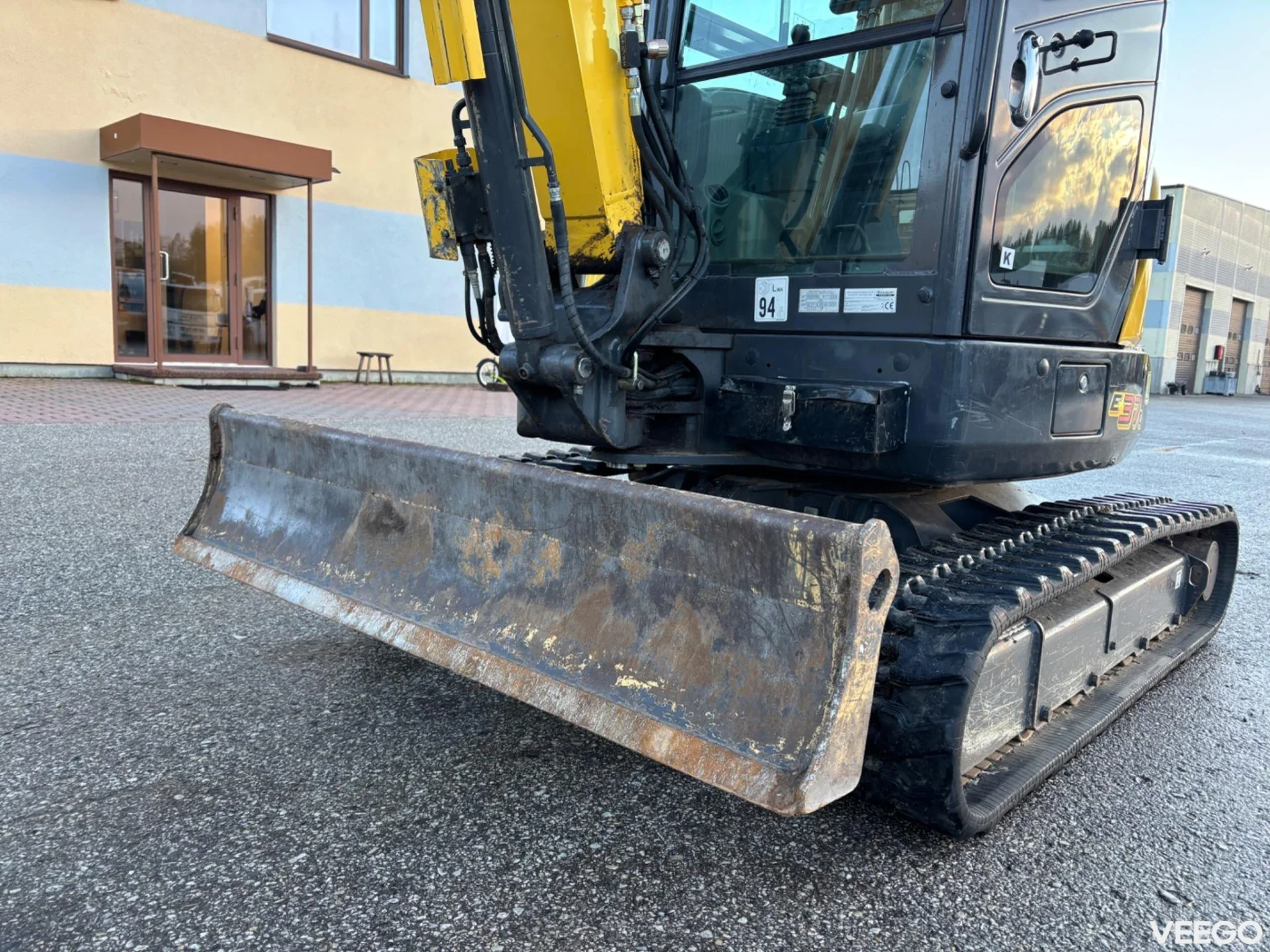 New Holland E37C + Quick Coupler + 2 BUCKETS + 1527h 18kW