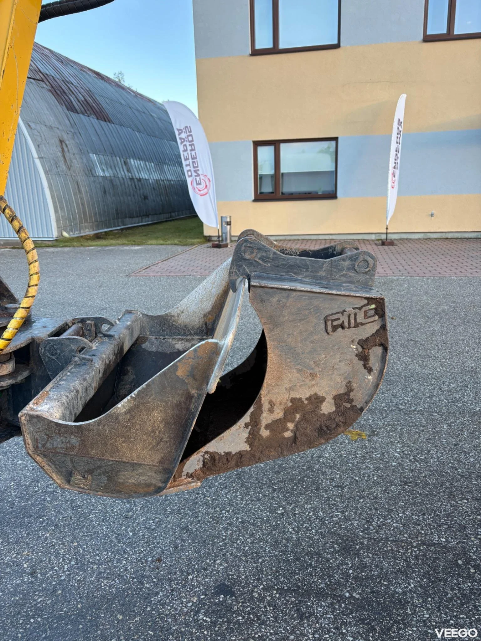 New Holland E37C + Quick Coupler + 2 BUCKETS + 1527h 18kW