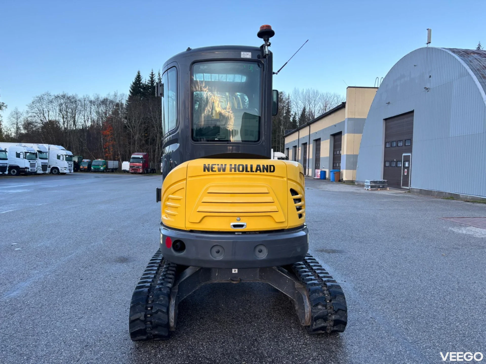 New Holland E37C + Quick Coupler + 2 BUCKETS + 1527h 18kW