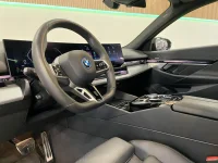BMW 530 M-Sportpakett 2 220kW thumbnail