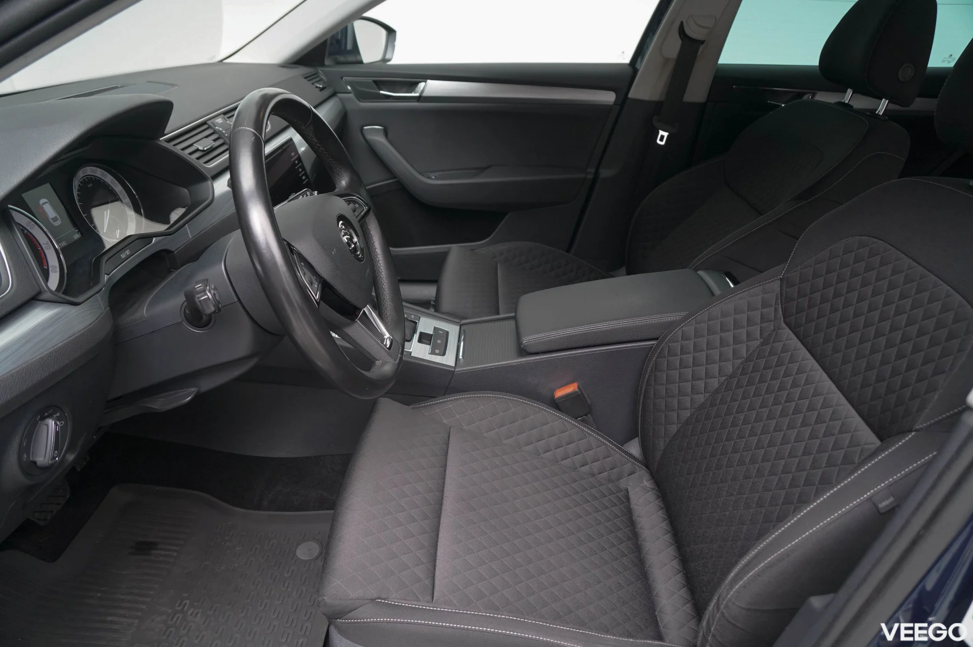 Skoda Superb Ambition Plus 2 140kW