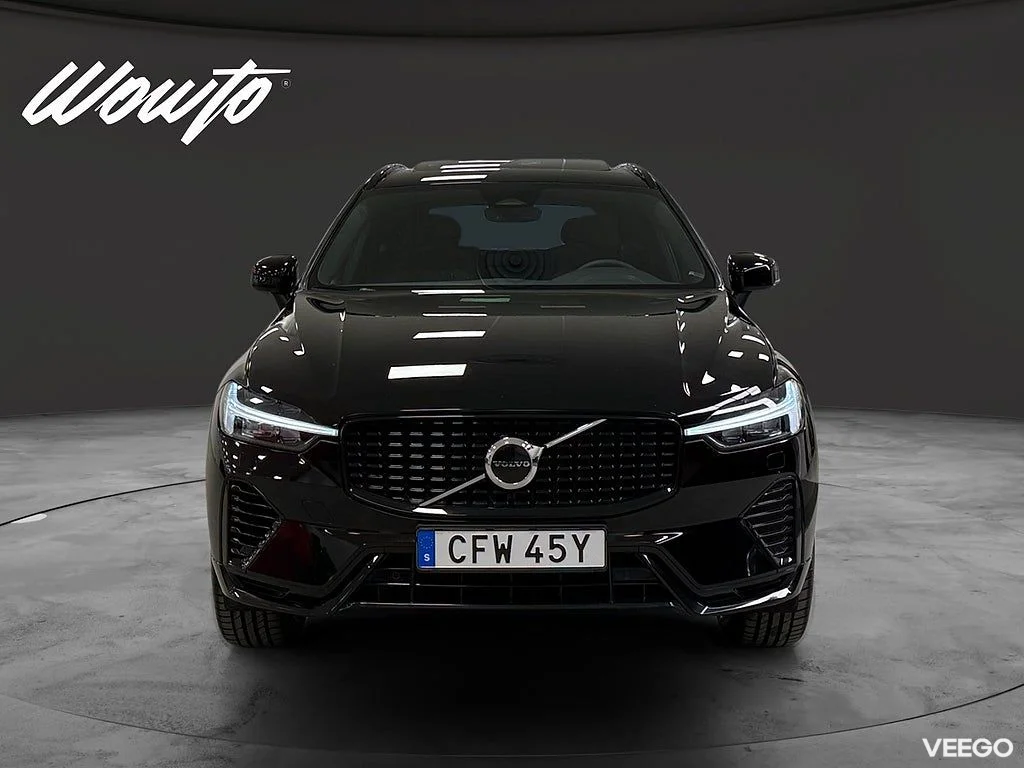 Volvo XC60 Recharge T6 AWD 350HK R-Design /Pano /Drag 257kW