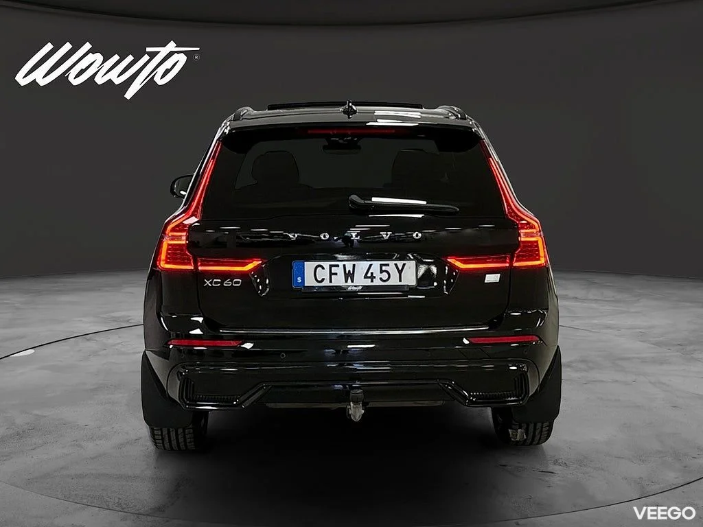 Volvo XC60 Recharge T6 AWD 350HK R-Design /Pano /Drag 257kW